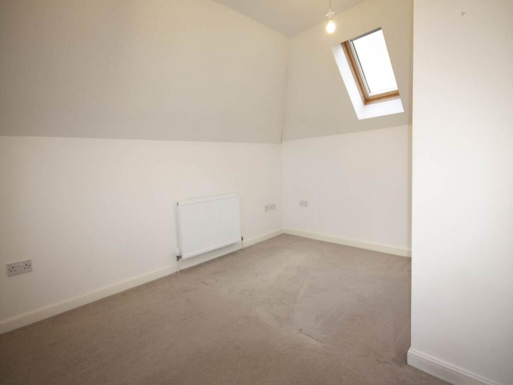 Apartment in Edinburgh, Corstorphine - View 5