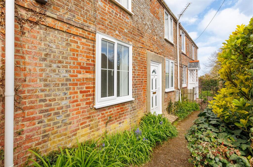 Main image of property: NEWLY REFURBISHED AND RENOVATED COTTAGE - Chawton Lane, Cowes