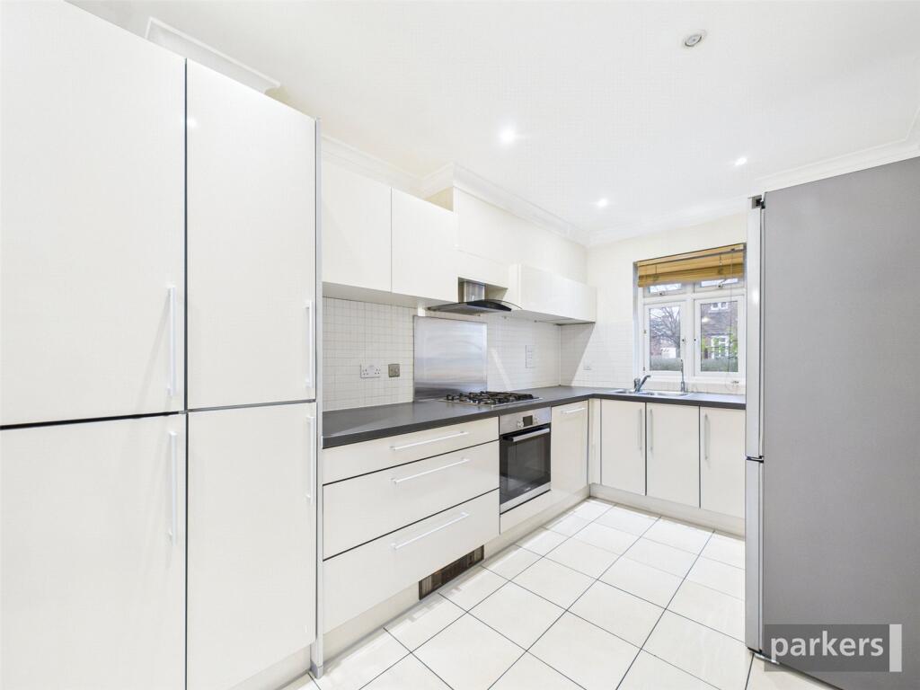 Gabriels Square, Lower Earley, Reading, Berkshire, RG6 photo 3