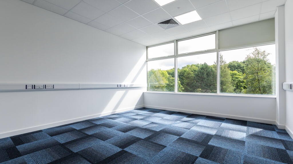 Main image of property: Access Business Centre, Willoughby Road, Bracknell, Berkshire, RG12