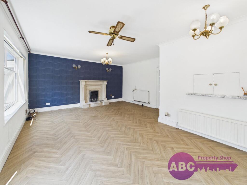 House in Sefton, Liverpool City Region - More