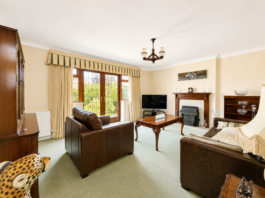 House in Bromsgrove, Wythall - View 2