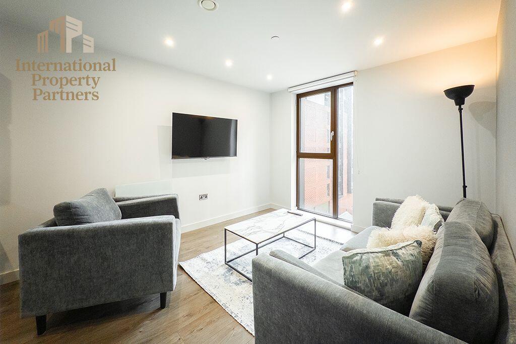 Apartment in Liverpool - More