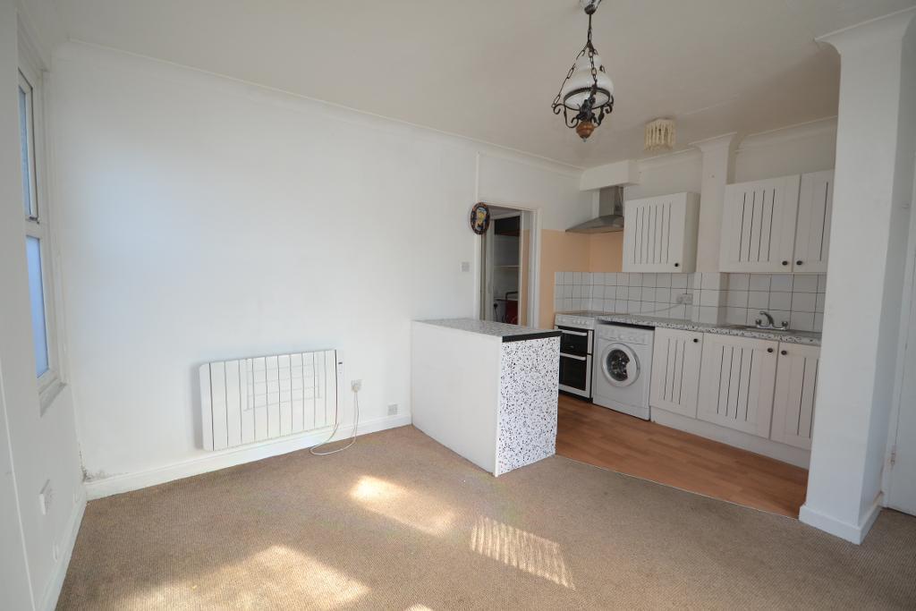 Watling Street, Bletchley, Milton Keynes, Buckinghamshire, MK2 2BY photo 2