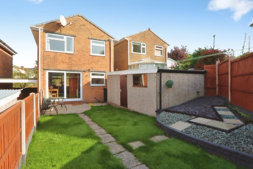 Moor View Road, SHEFFIELD, South Yorkshire, S8 photo 4