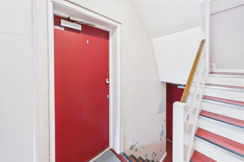 Additional image 5 of Flat | Basic Updating | BA1