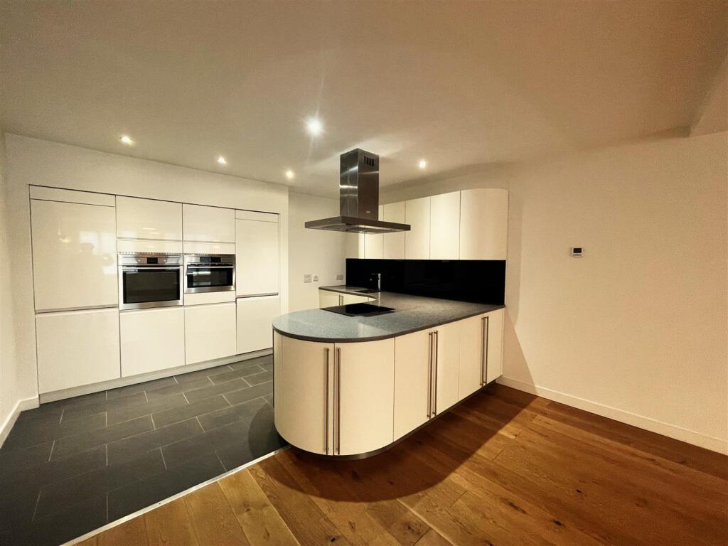 Main image of property: Apartment 1, 7 Langworthgate, Lincoln