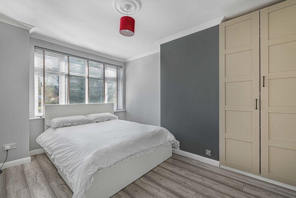 House in Sidcup, The Hollies, Blackfen - More