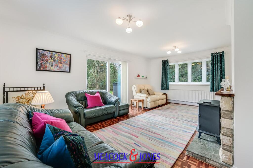 Lordship Close, Hutton, Brentwood - View 5