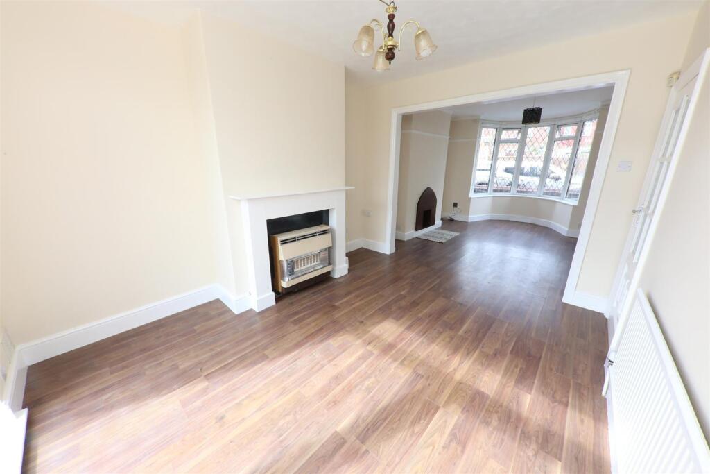 House in Doncaster - View 4
