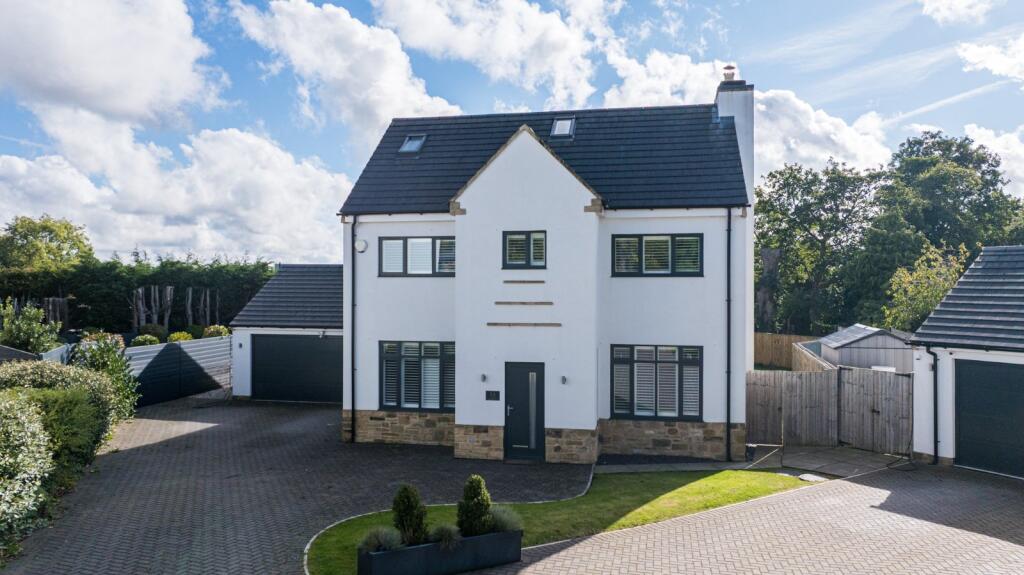 Main image of property: Southway, Horsforth, Leeds, West Yorkshire, LS18