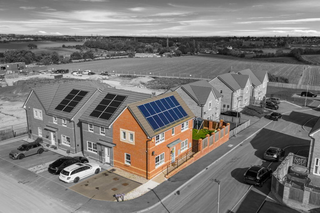 House in Wakefield, West Yorkshire - View 3