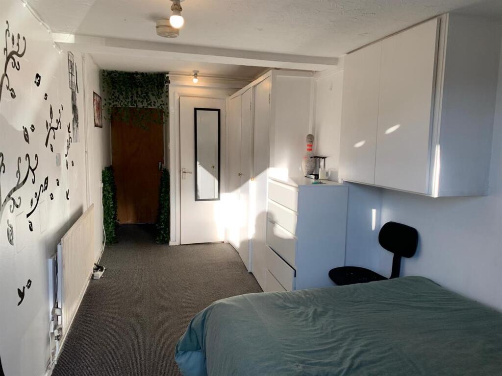 Main image of property: Room 2,  9 Jessop Road, Stevenage, Hertfordshire