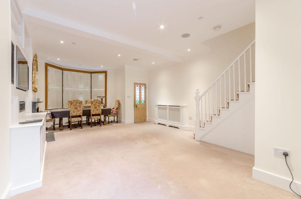 House in London, Wandsworth - View 4