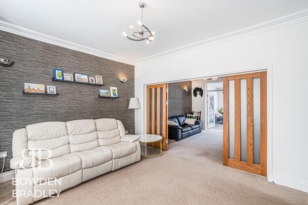 House in London - View 5