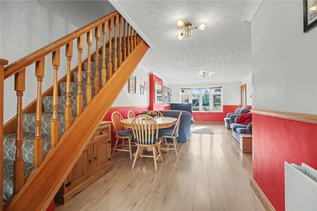 Tudor Way, Mulbarton, Norwich, Norfolk, NR14 photo 4