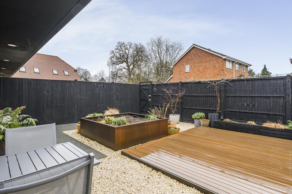 Calcot, Reading,  Berkshire, RG31 photo 3