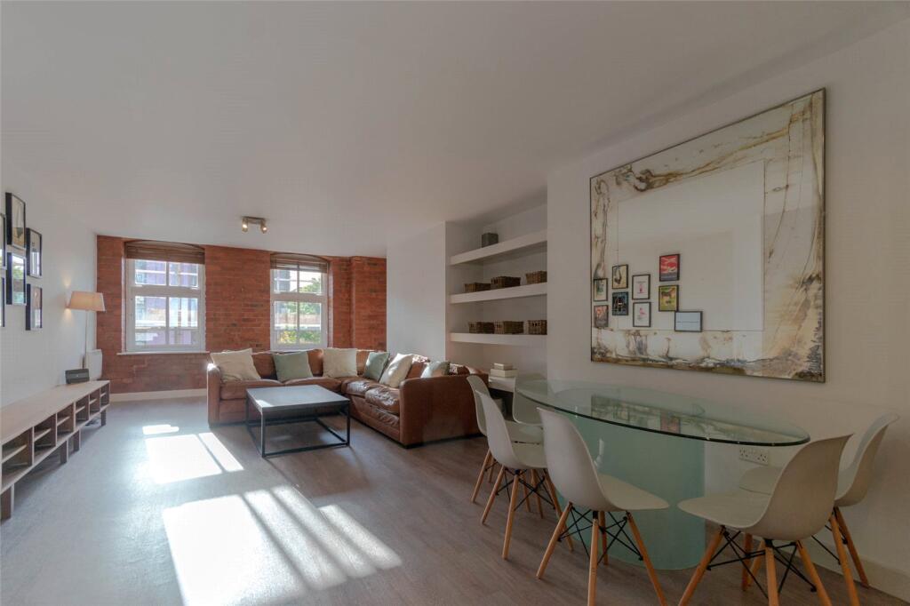 Apartment in Newcastle upon Tyne - View 4