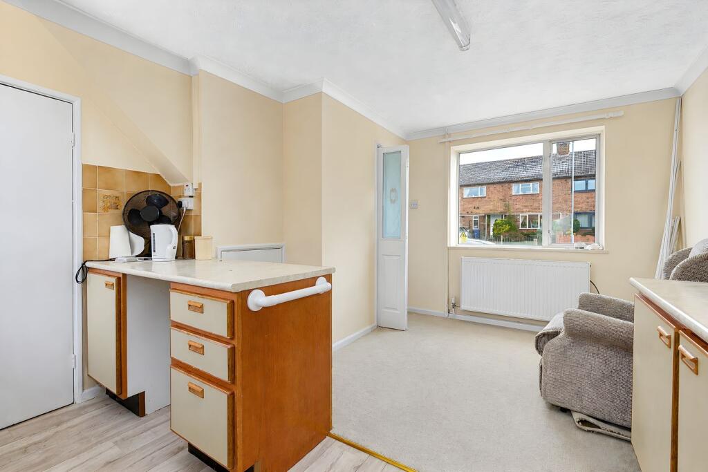 Coxons Close, Huntingdon, PE29 photo 4
