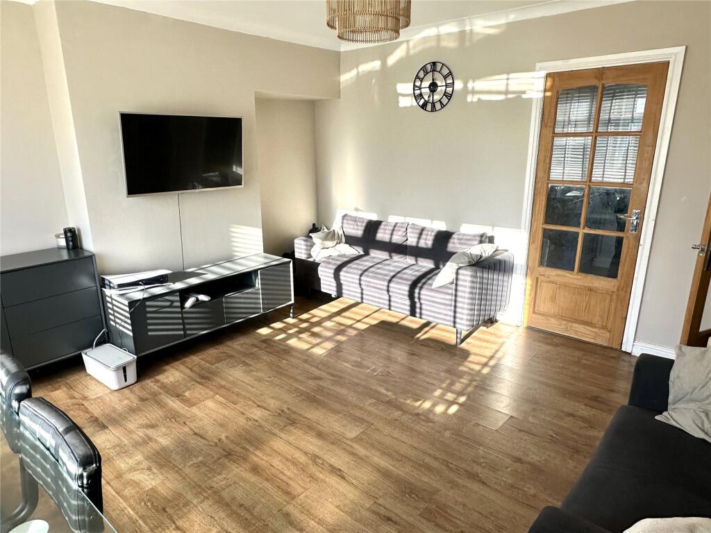 House in Birmingham, Hall Green - View 3