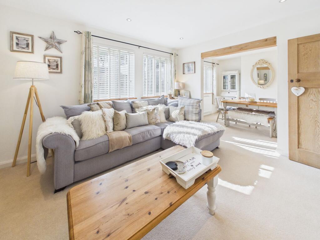Peartree Close, Milton-under-Wychwood, Chipping Norton photo 2