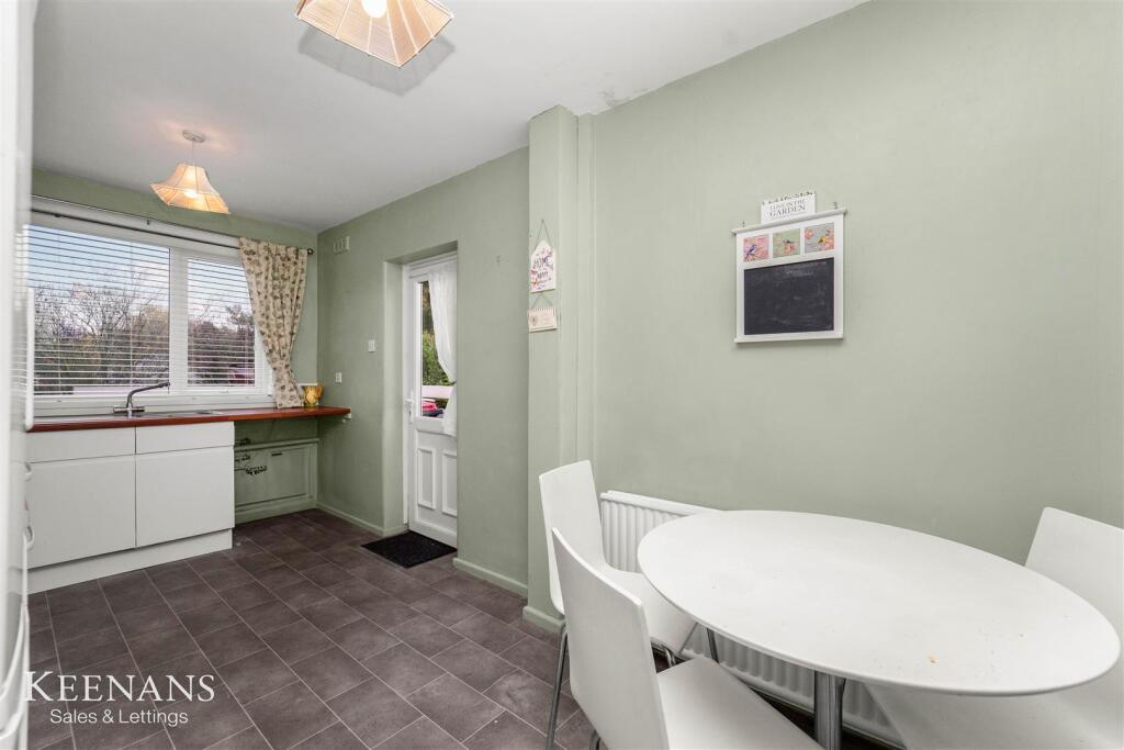 Broomfield, Swinton, Manchester photo 4
