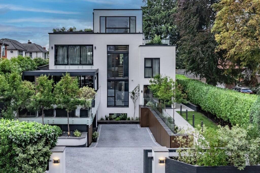 Main image of property: Broadway, Bramhall, Stockport, Greater Manchester, SK7