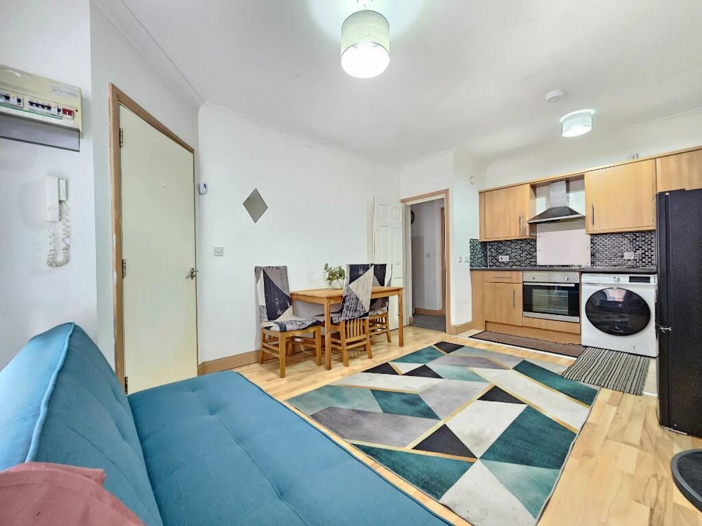 Main image of property: Windsor Street, Luton, Bedfordshire, LU1