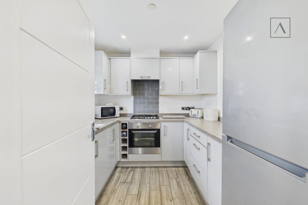 Griffiths Court, Rhyl, LL18 photo 4