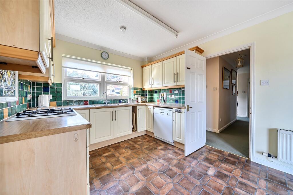 House in Taunton, Frieze Hill - View 5