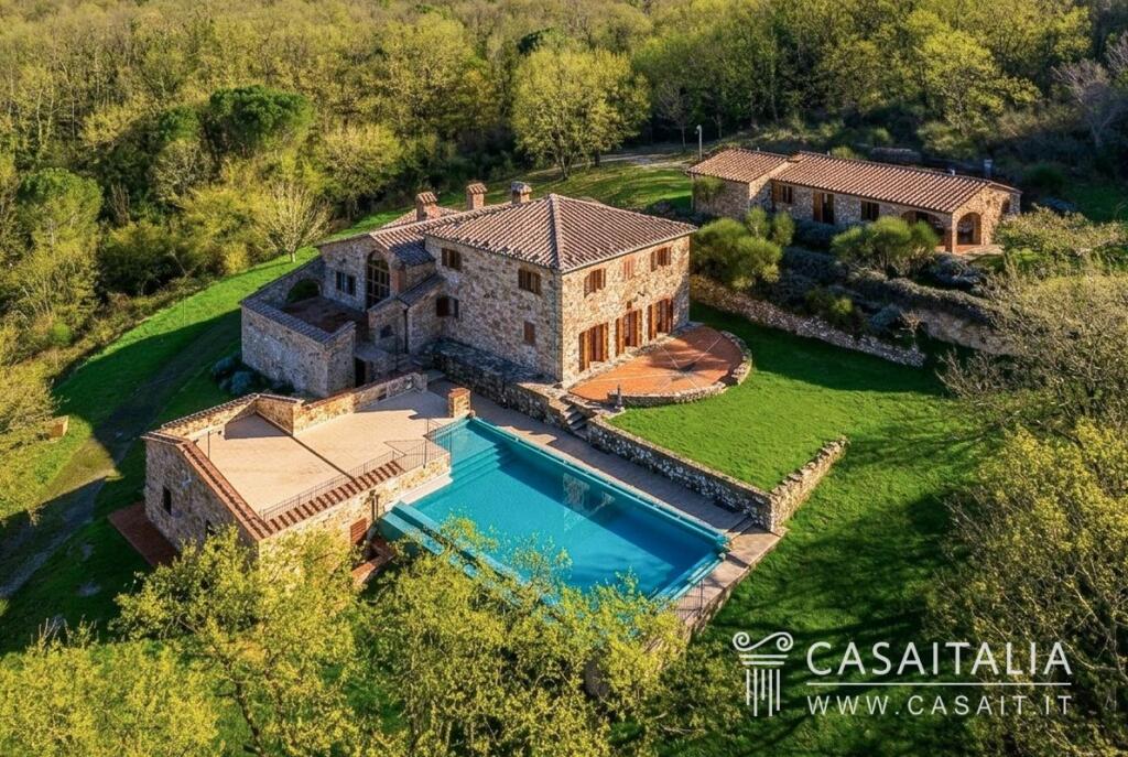Main image of property: Tuscany, Pisa, Castelnuovo di Val di Cecina