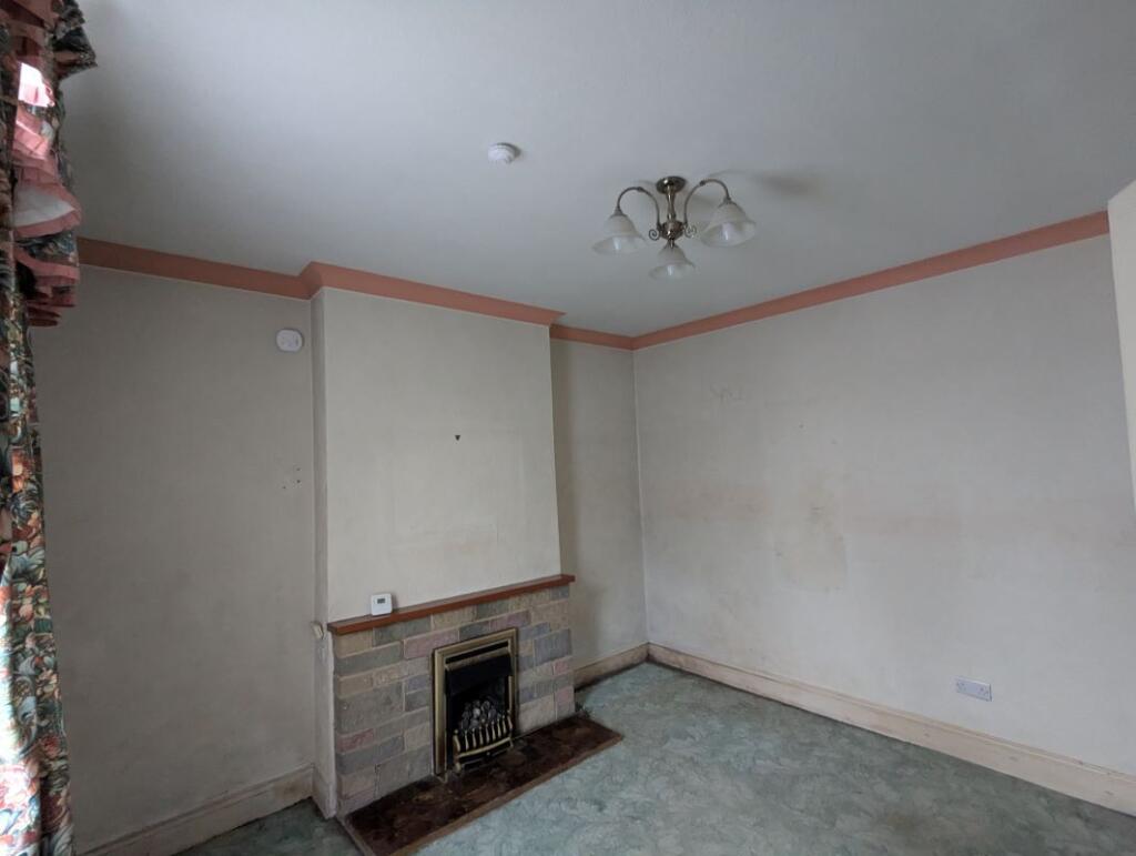 House in Cannock Chase, Heath Hayes and Wimblebury - View 5