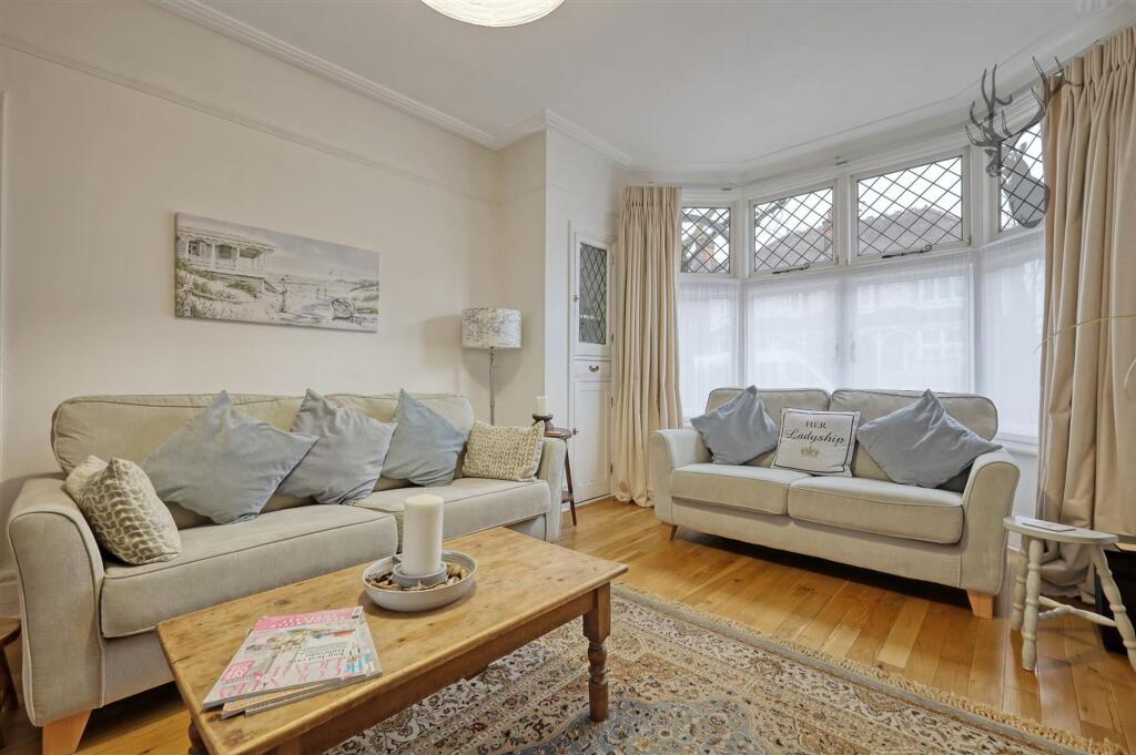 Mornington Road, London, E4 photo 4