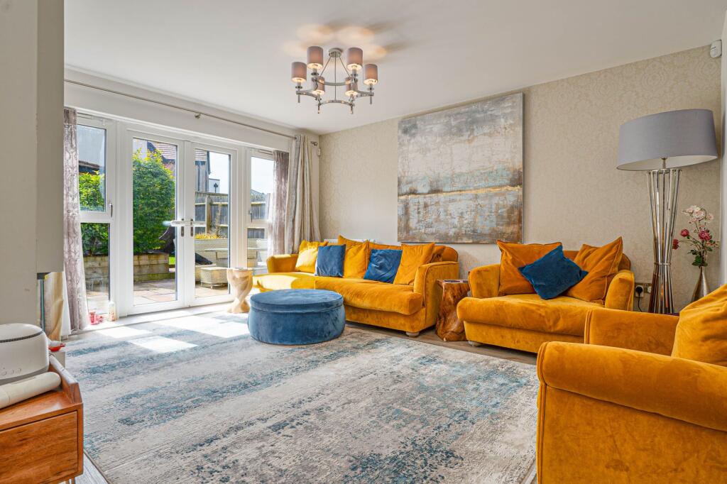 House in Milton Keynes, Broughton and Milton Keynes - View 2