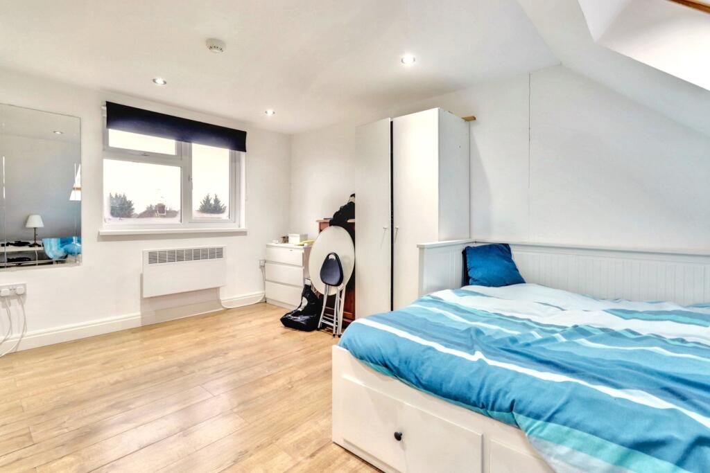 Main image of property: West Hill, Wembley, London, HA9 - ENSUITE BEDSIT COUNCIL TAX AND WATER INC