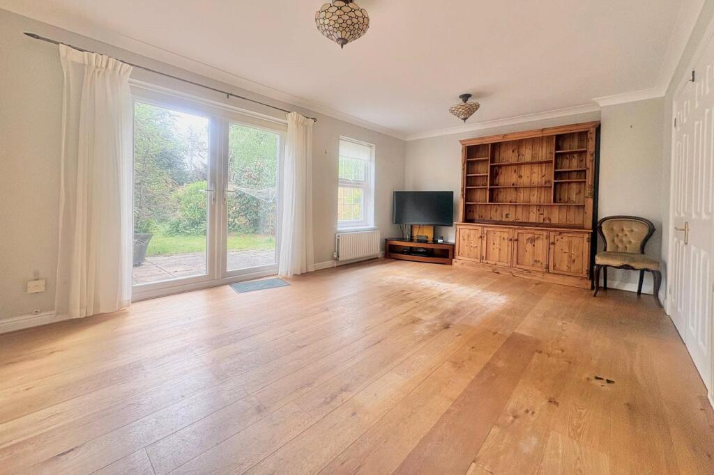 House in Waverley, Farnham - View 2