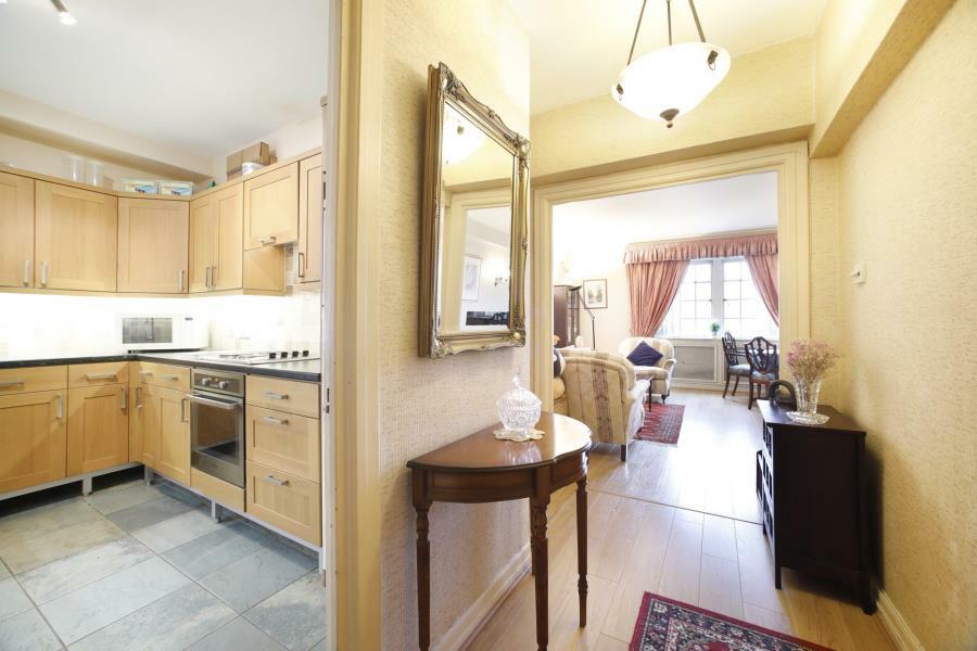 Troy Court, Kensington High Street, W8 photo 4