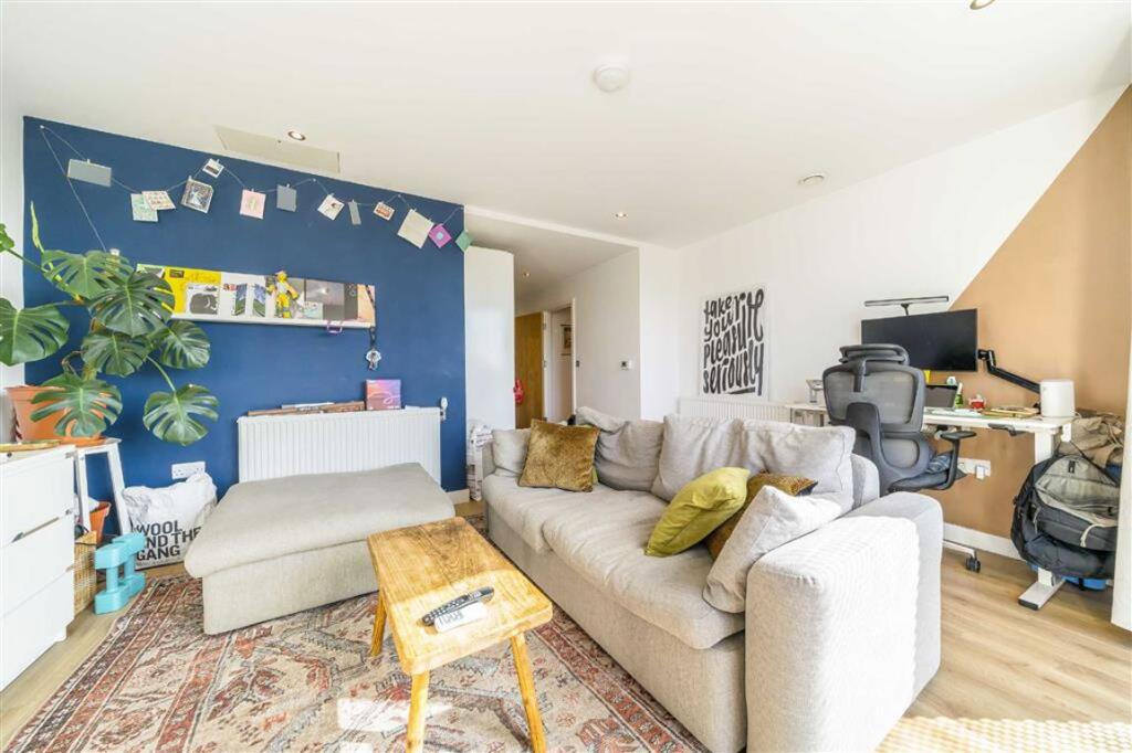 Apartment in London - View 4
