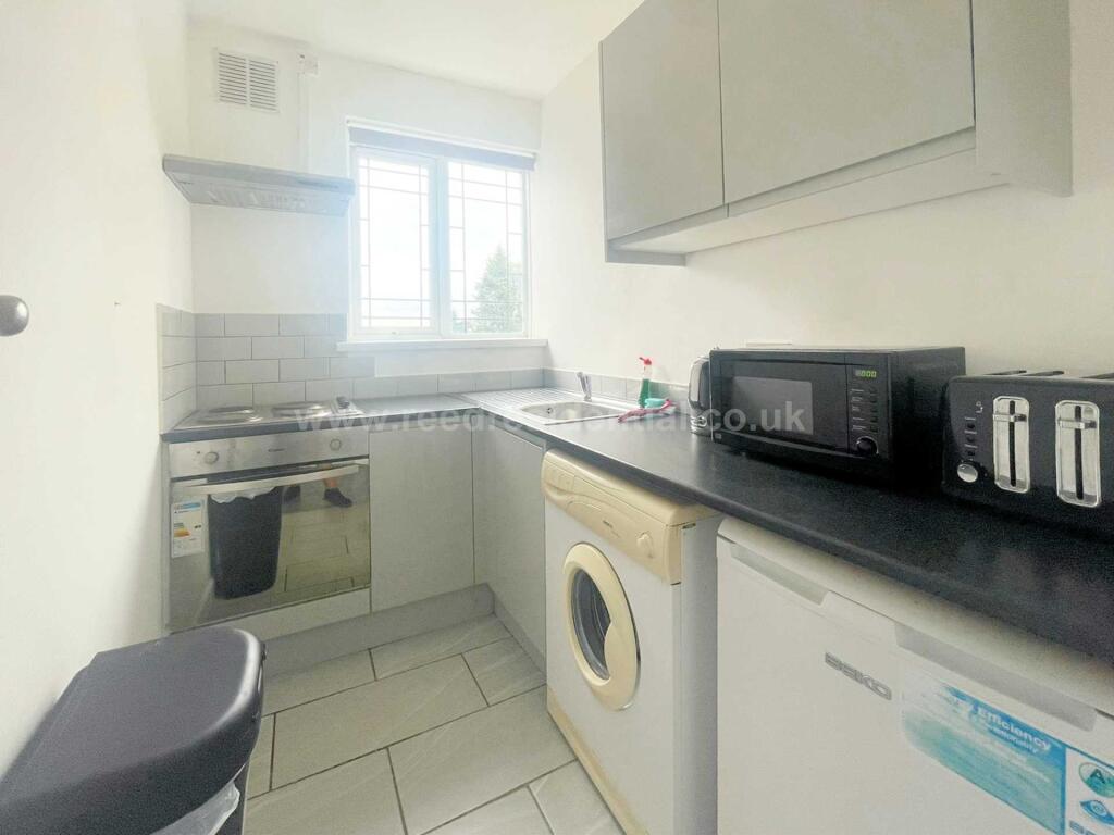 Additional image 6 of Flat 9 Weoley Court, 201 Gibbins Rd, West Midlands, B29