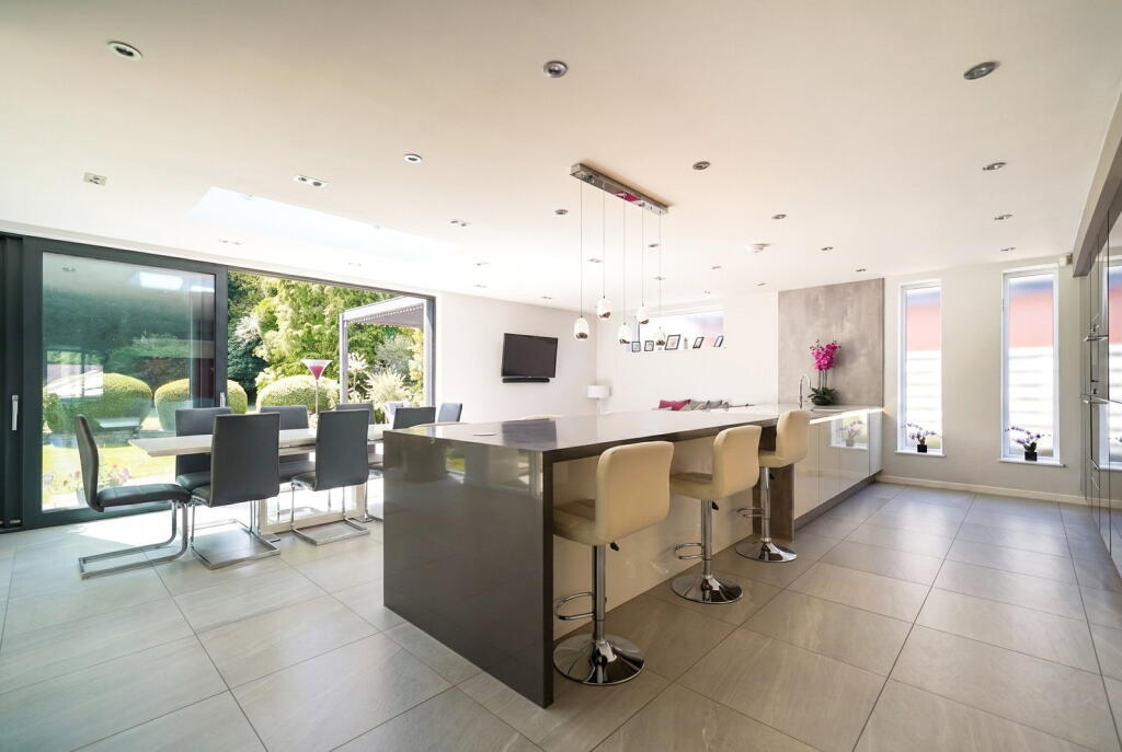 House in Solihull, West Midlands - View 5