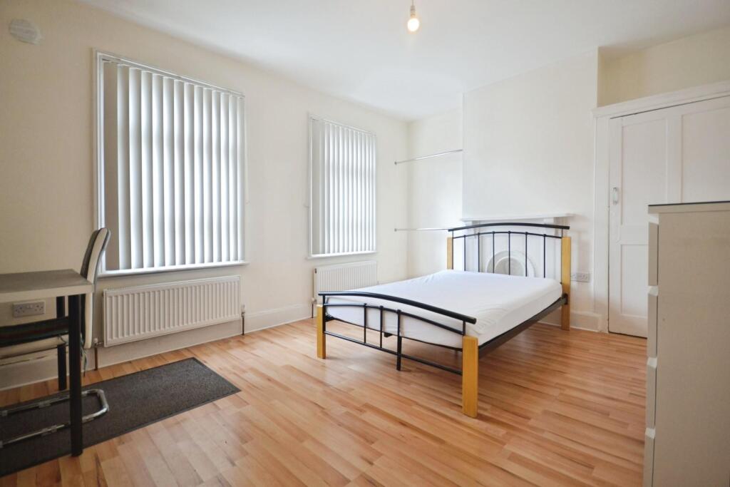 Donnington Road, Reading - View 6