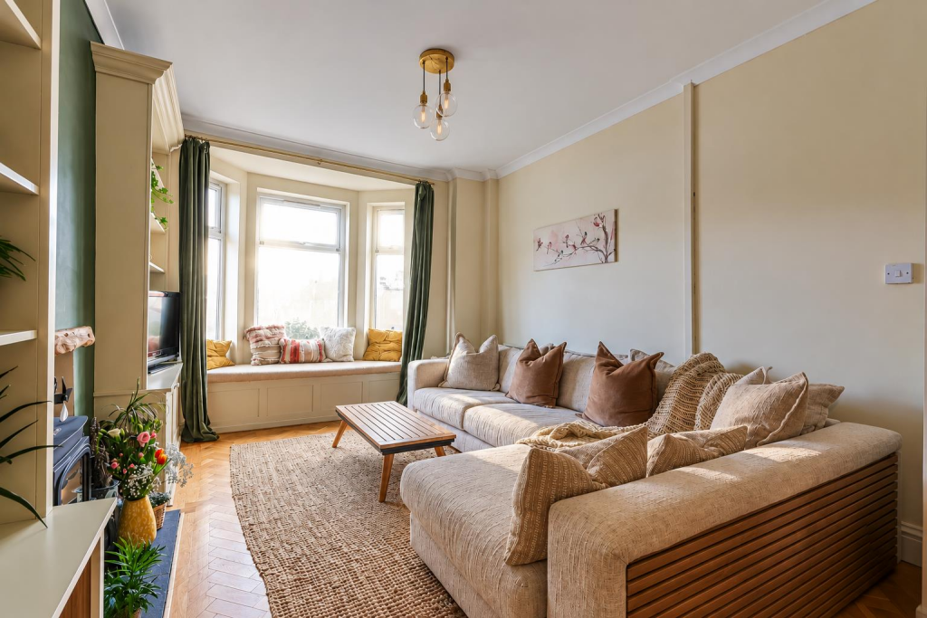 House in Cardiff - View 3