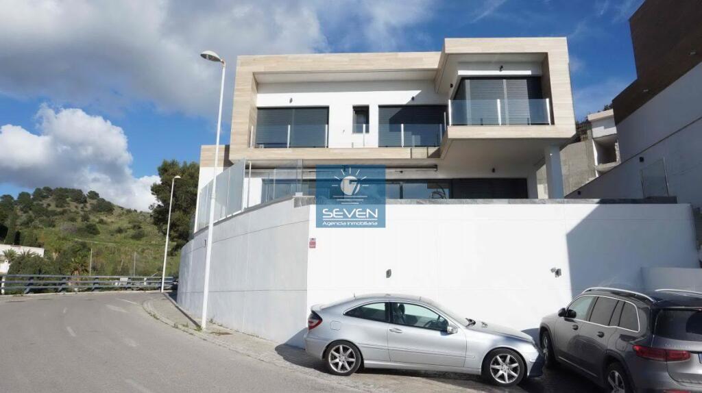Main image of property: Andalucia, Granada, La Herradura