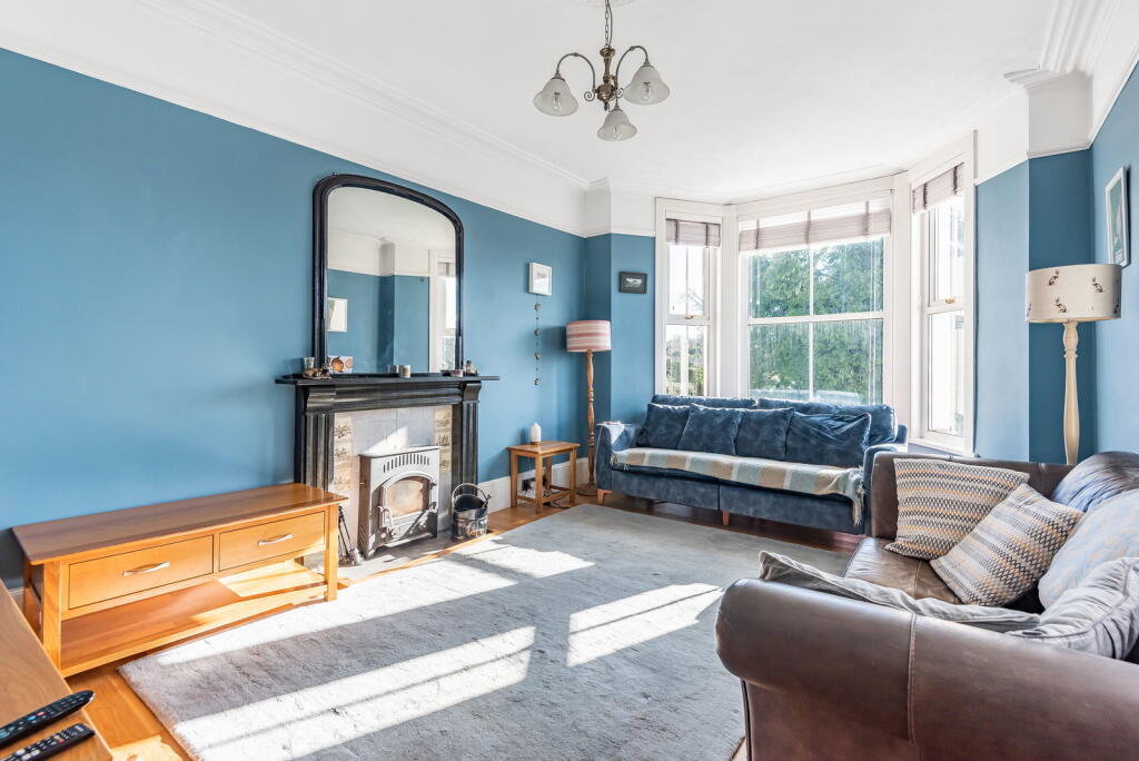 House in Plymouth - View 5