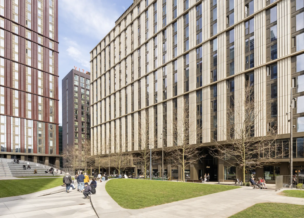 Apartment in Manchester - View 5