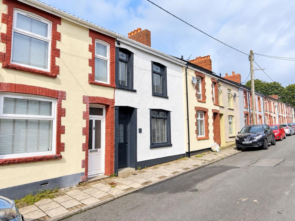 Elm Street, Aberbargoed, CF81