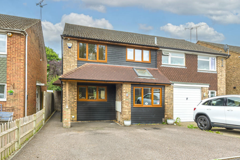Main image of property: Lenside Drive, Bearsted, Maidstone, Kent, ME15 8UE