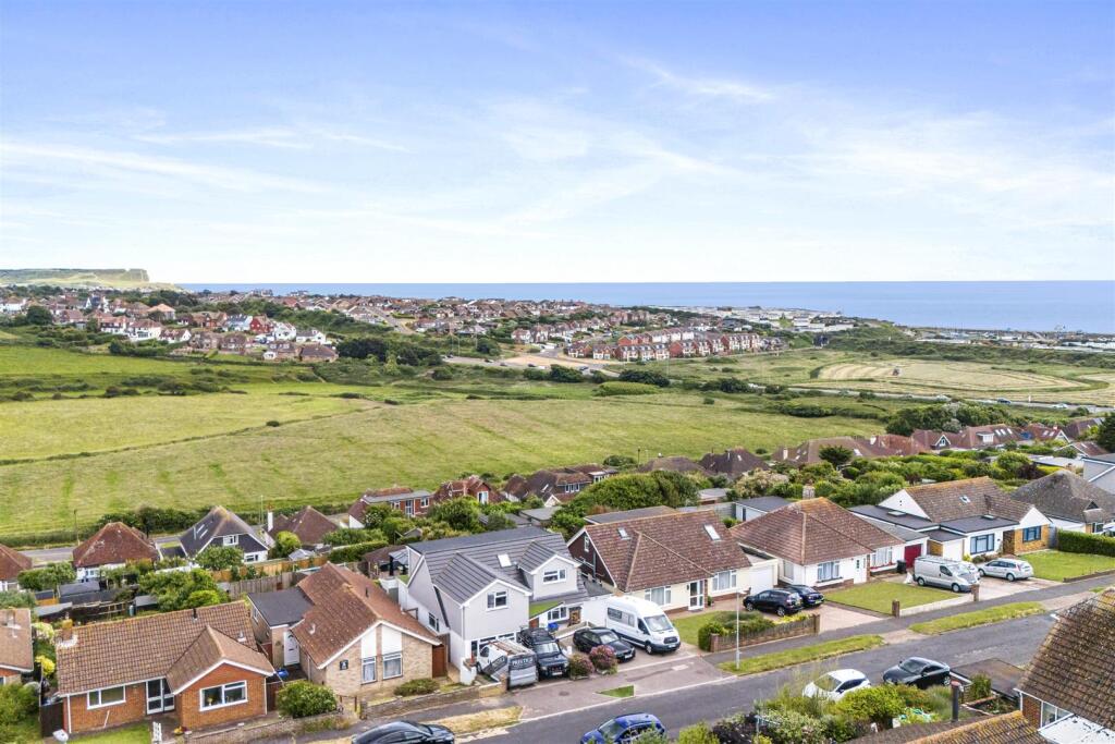Rookery Way, Seaford photo 2