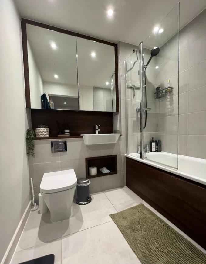 Apartment in London - View 5