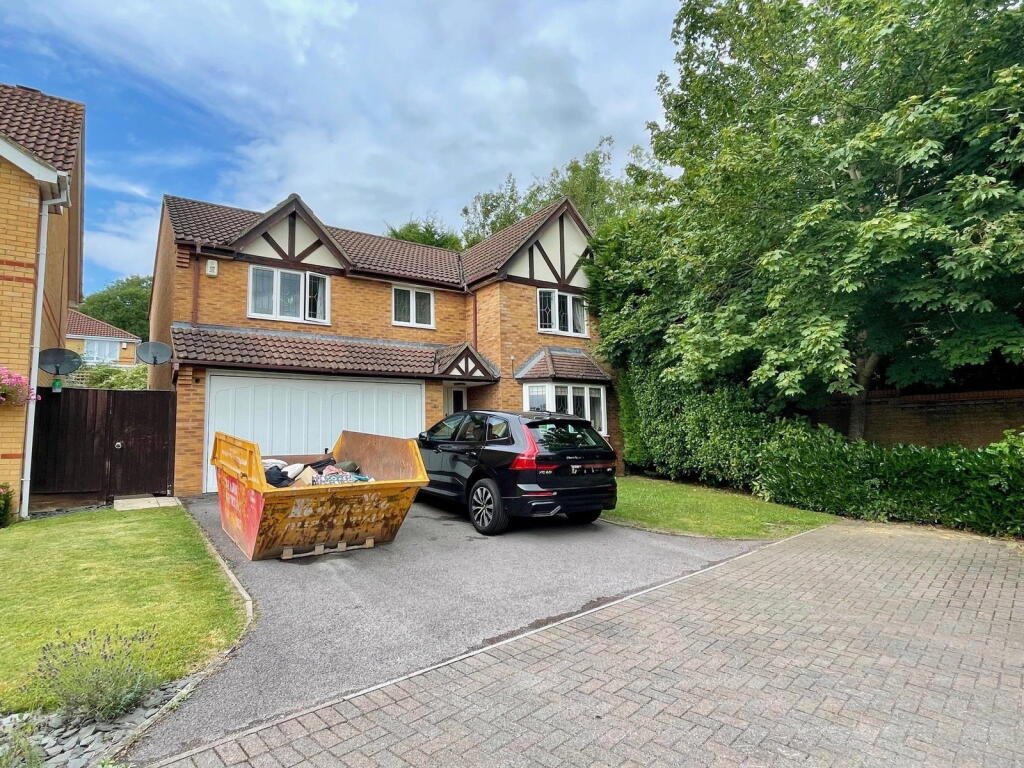 Main image of property: Withybed Way, Thatcham, RG18 4DG